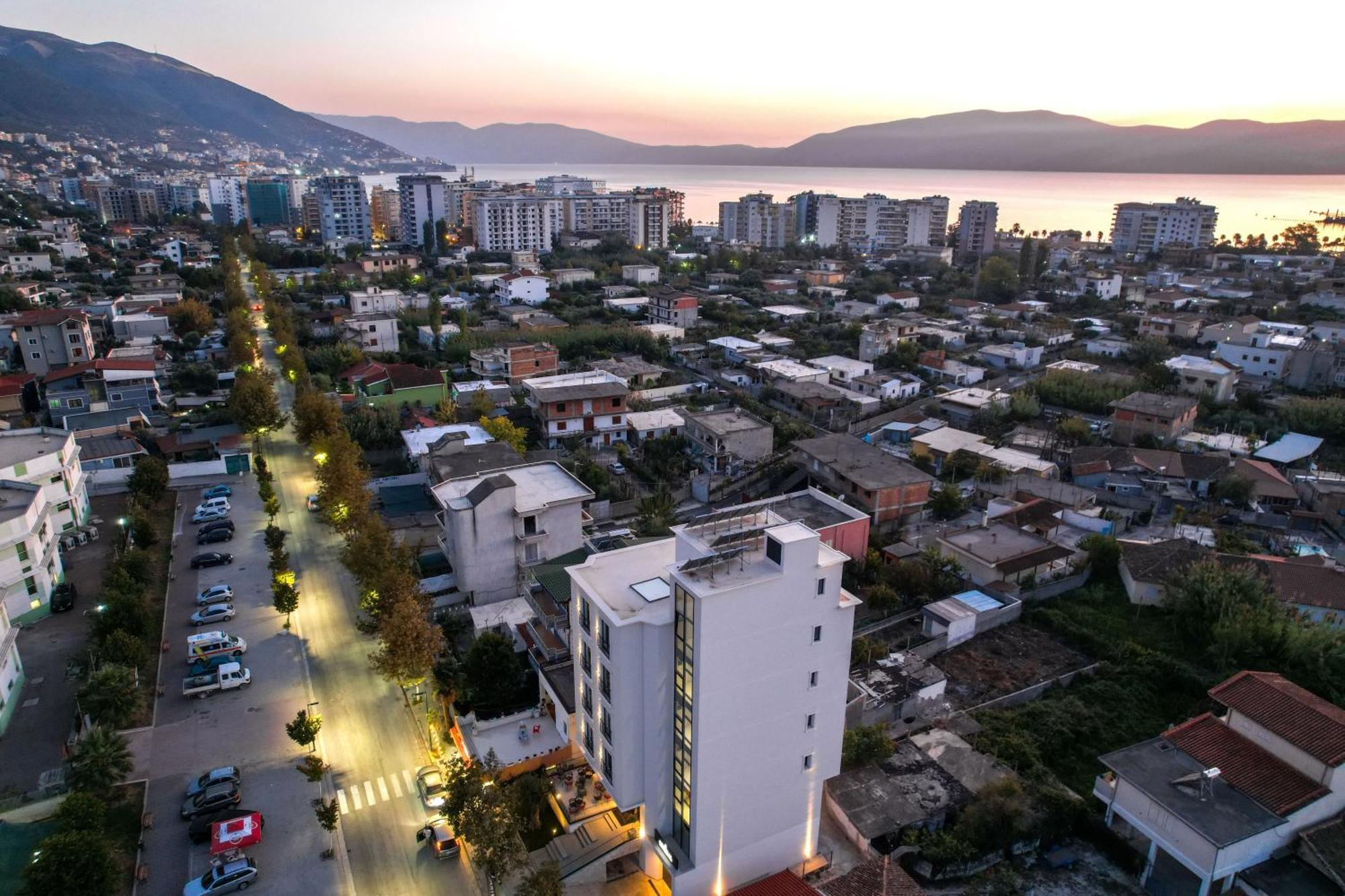 Hotel Central Vlorë Exterior foto